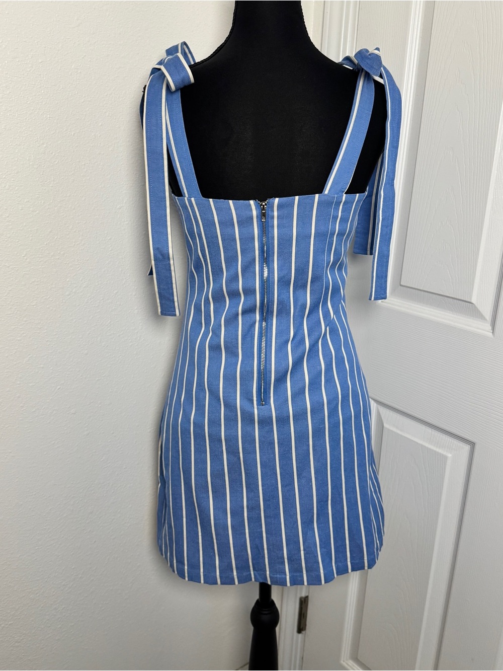 Anthropologie English Factory Blue White Stripe Tie Strap Denim Mini Dress XS - Picture 3 of 6